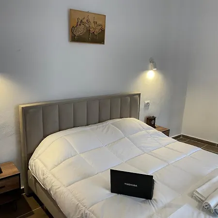 Aparthotel Kamu's With Terrace